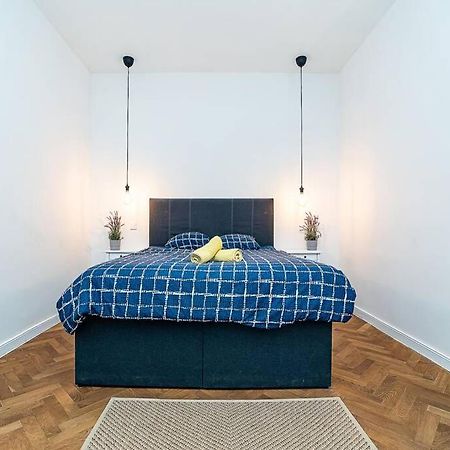 Appartement Elegant, Modern, 2-Bed Flat By Museum Of Prague Extérieur photo
