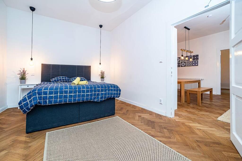 Appartement Elegant, Modern, 2-Bed Flat By Museum Of Prague Extérieur photo